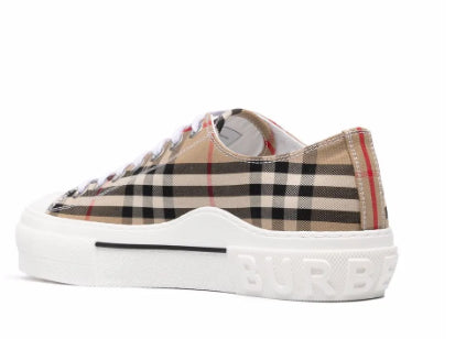 Scarpa Burberry