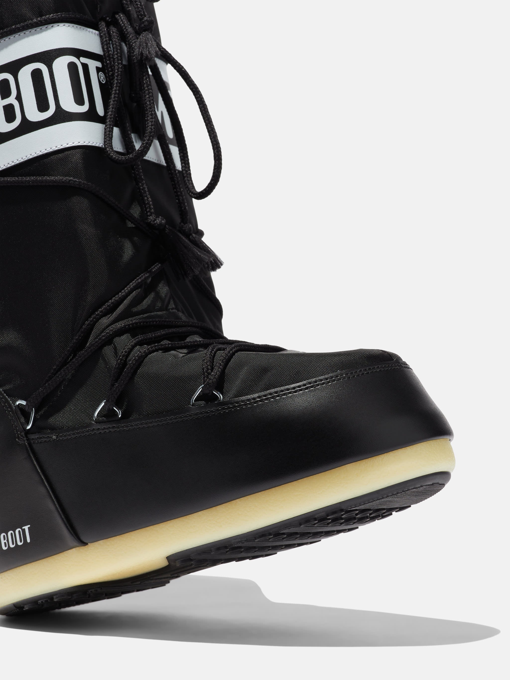 MOON BOOT