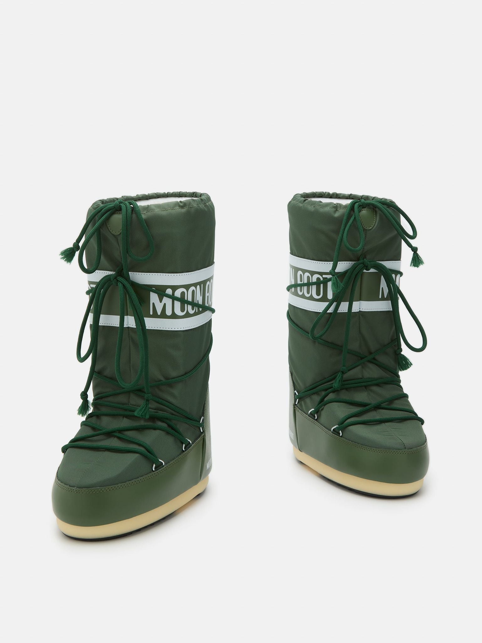 MOON BOOT