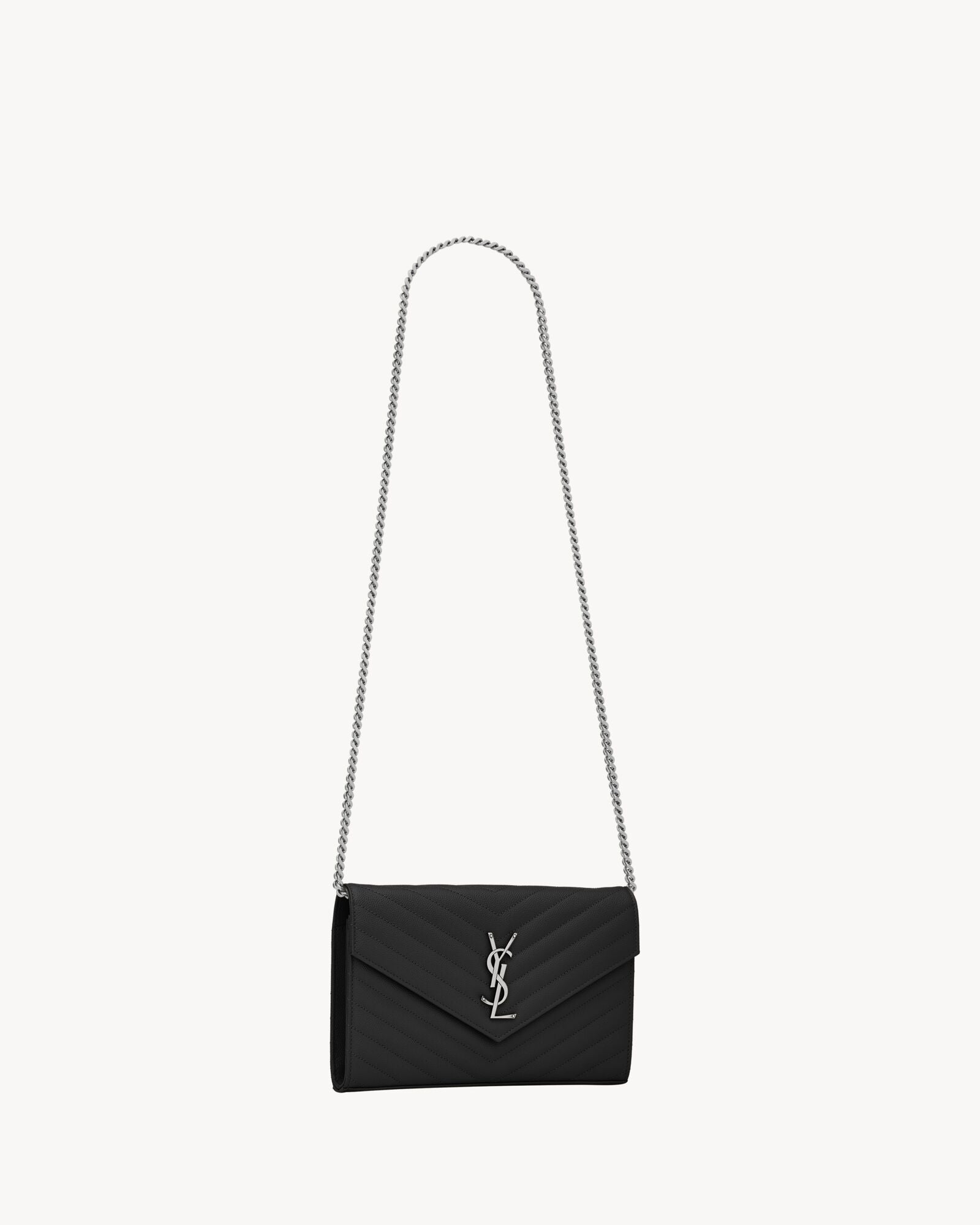 BORSA POCHETTE CON CATENA CASSANDRE CLASSICA IN PELLE GRAIN DE POUDRE YVES SAINT LAURENT