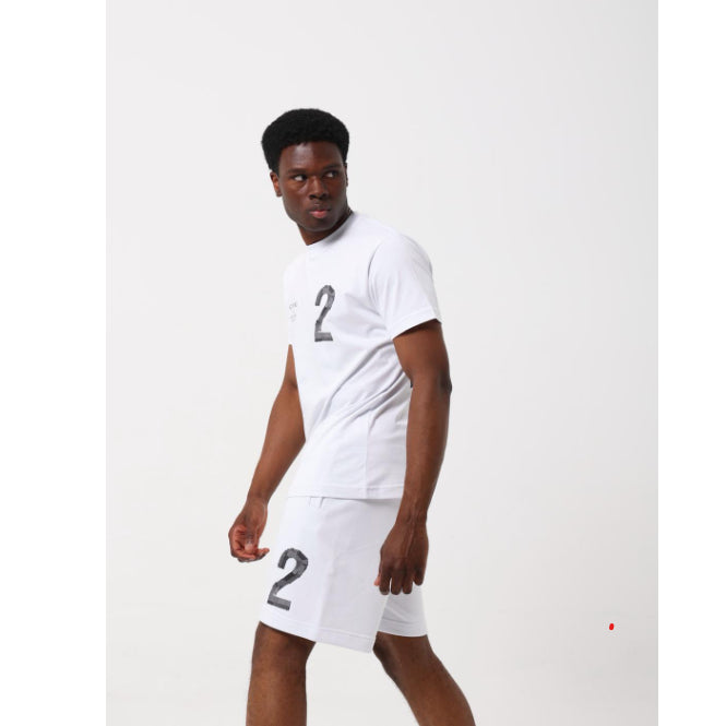 821_bianco-nero_1.jpg
