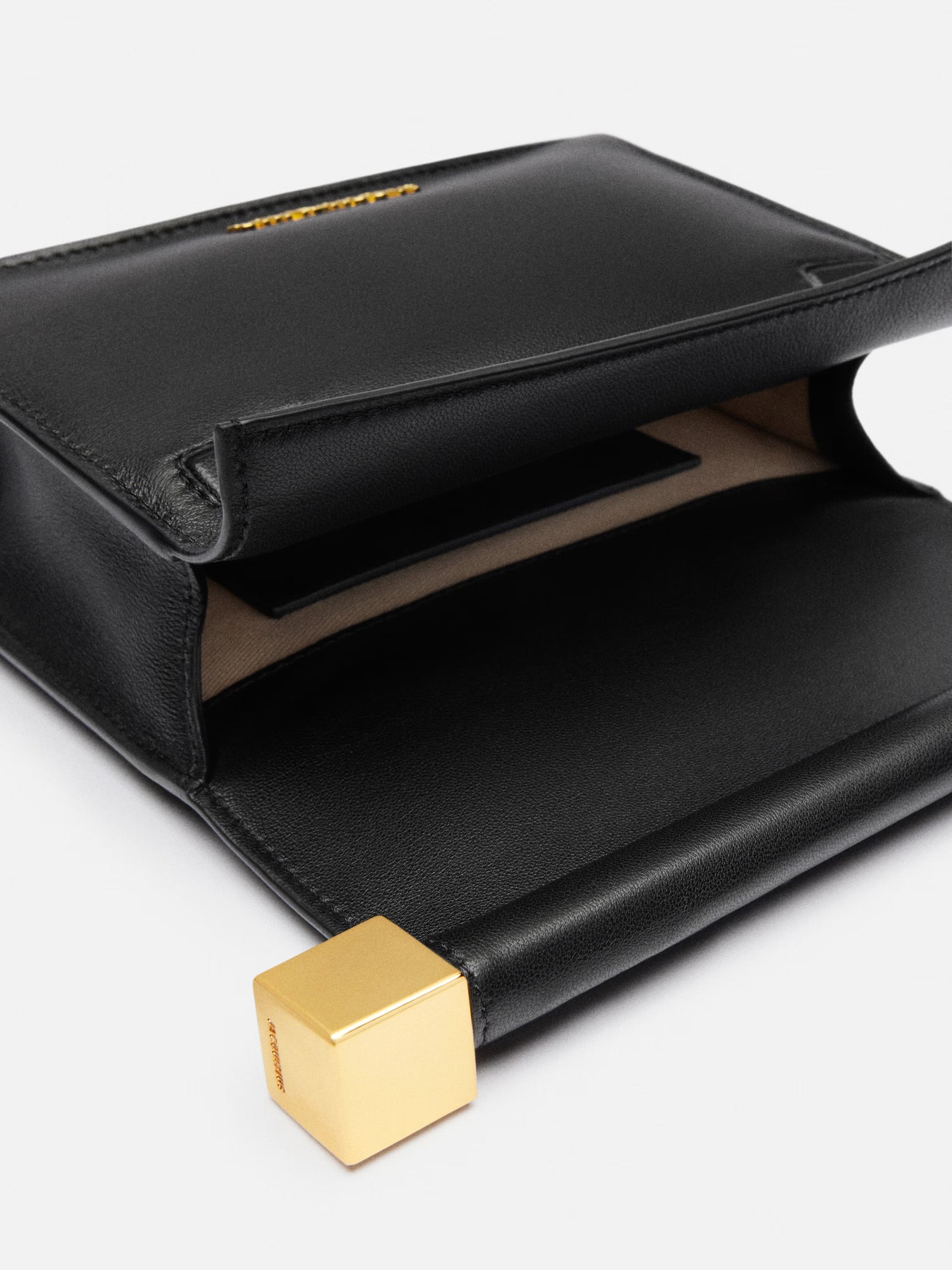 Borsa Jacquemus LE PETITE POCHETTE ROND