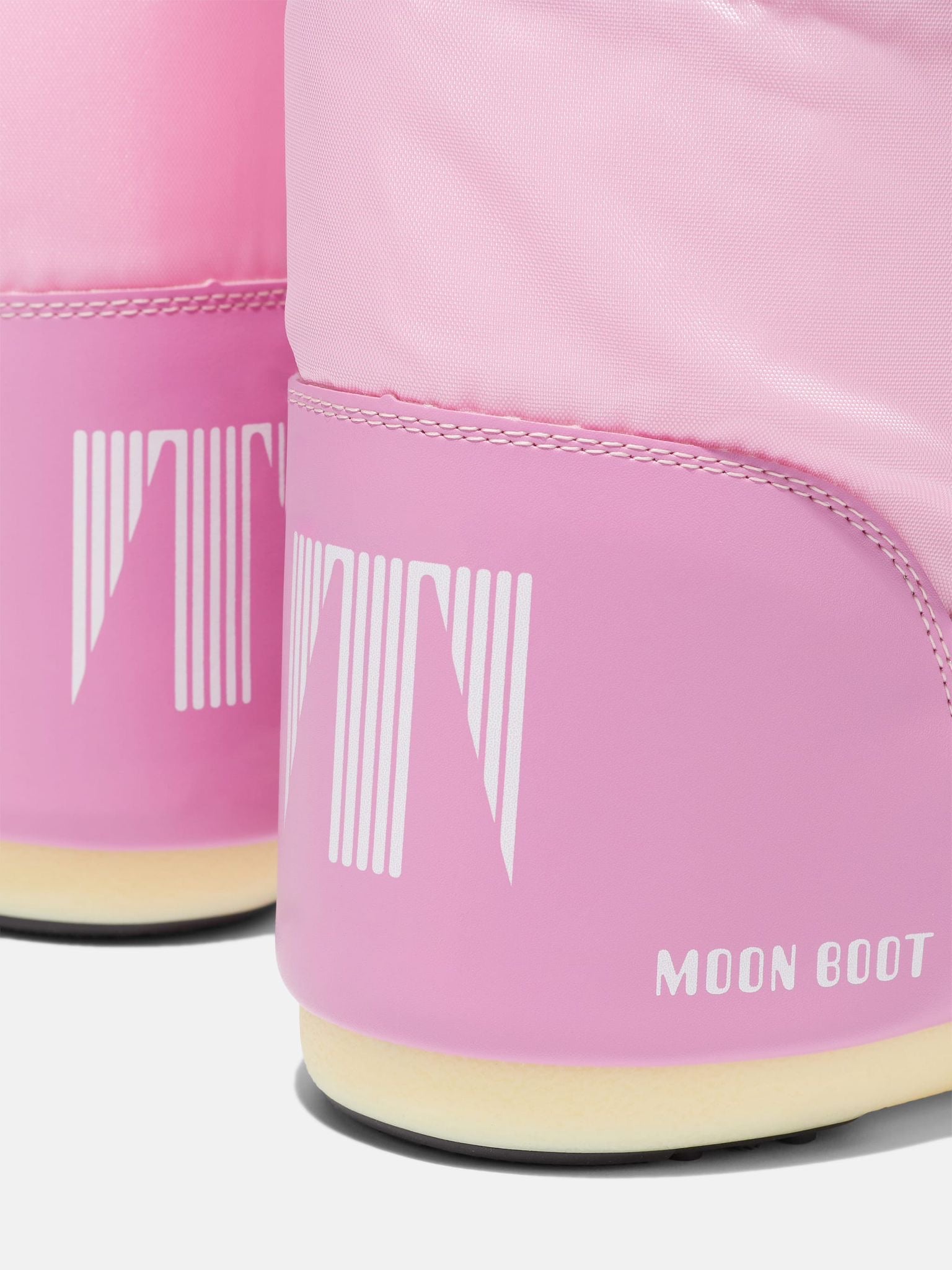MOON BOOT