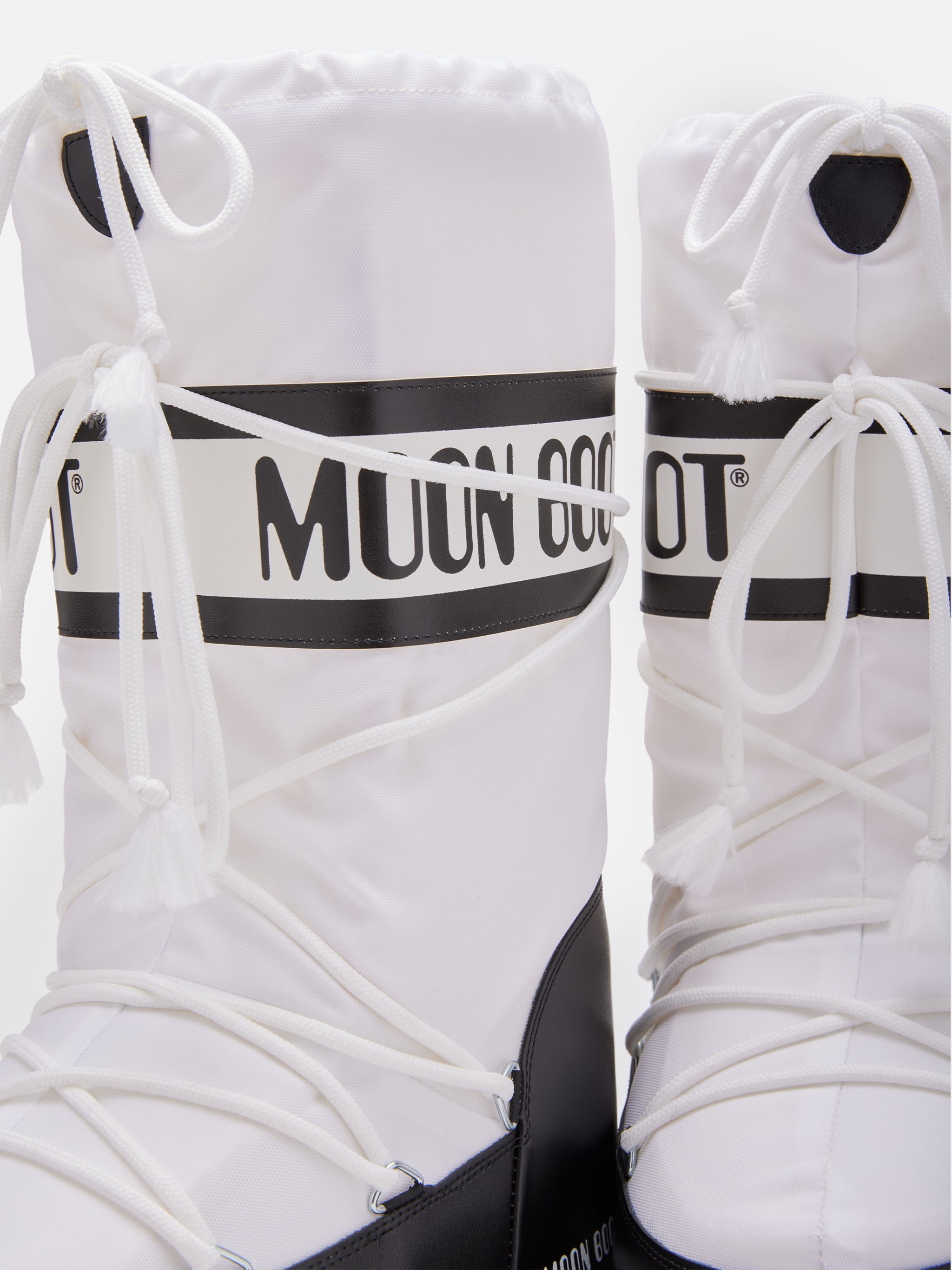 MOON BOOT