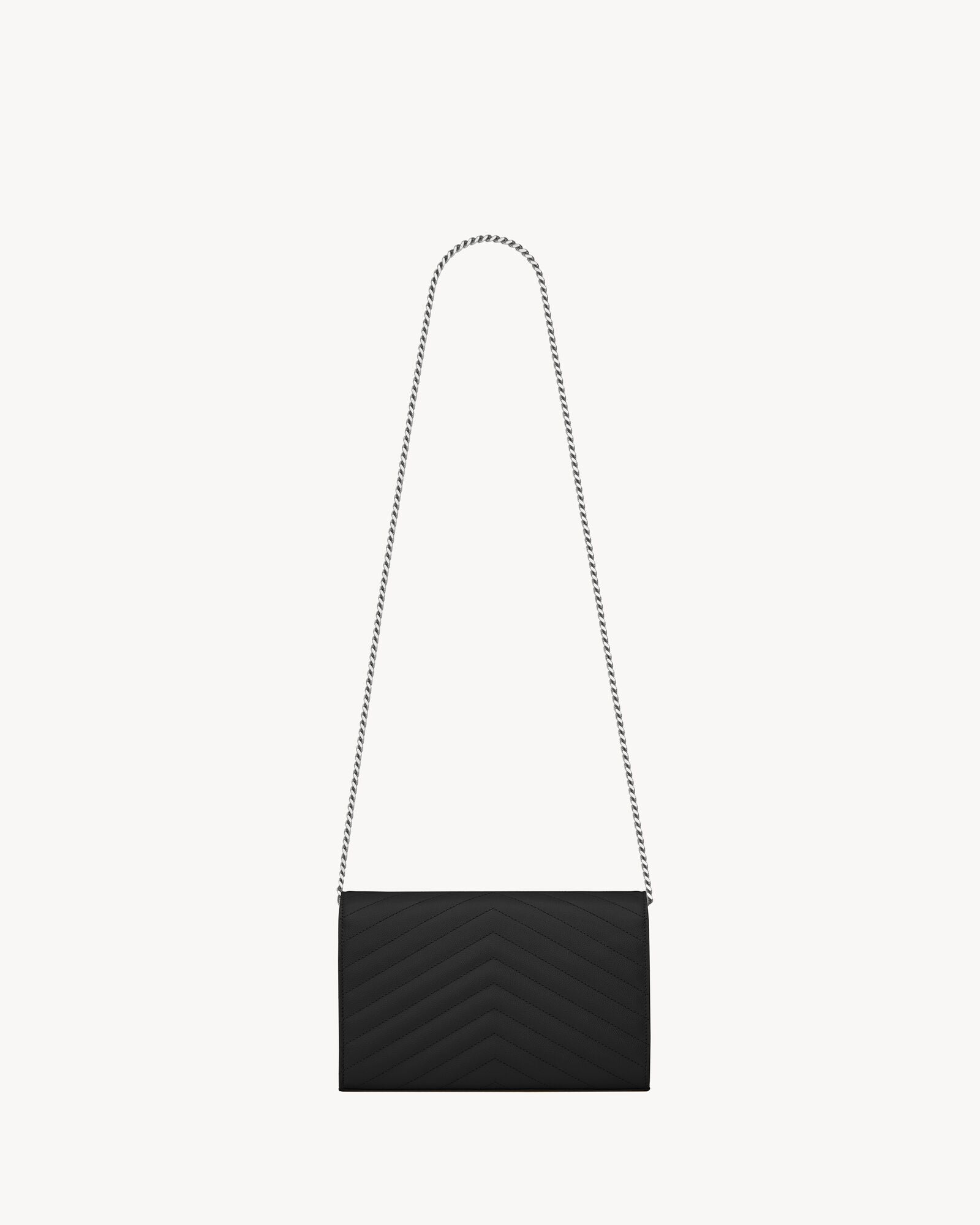 BORSA POCHETTE CON CATENA CASSANDRE CLASSICA IN PELLE GRAIN DE POUDRE YVES SAINT LAURENT