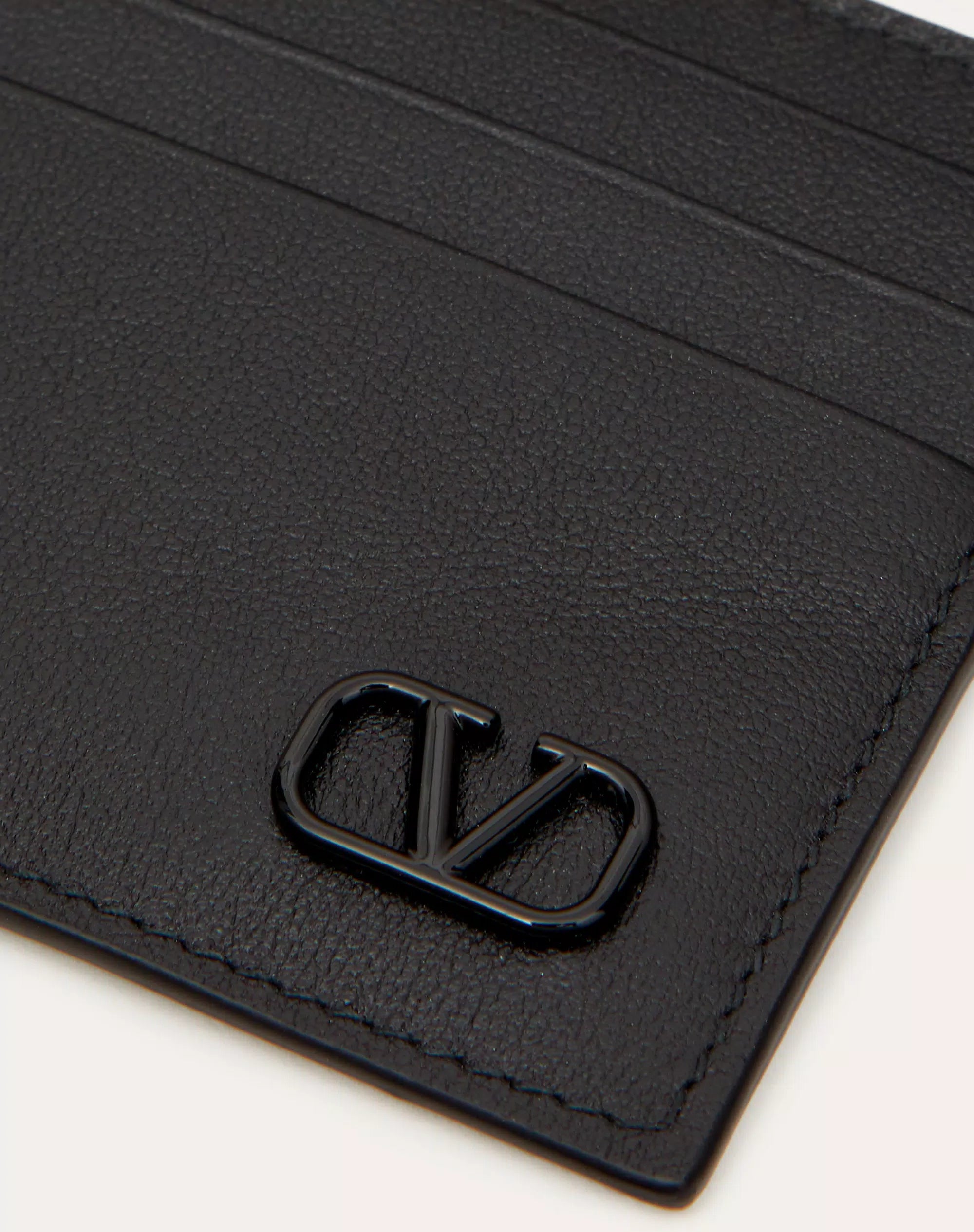 Vlogo-Signature-Cardholder.webp